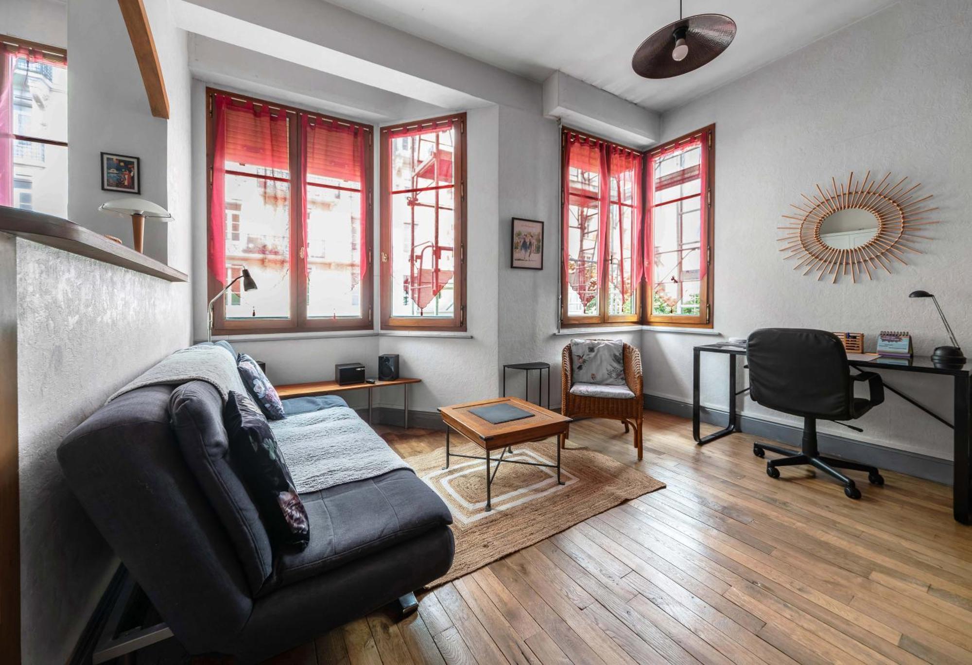 Le Lasteyras - Appartement Charmant En Centre Ville Vichy Dış mekan fotoğraf