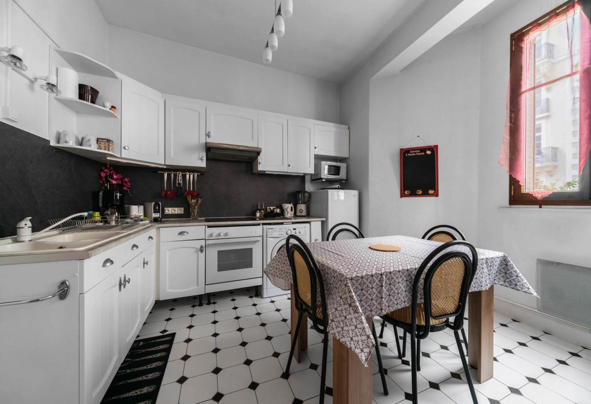 Le Lasteyras - Appartement Charmant En Centre Ville Vichy Dış mekan fotoğraf