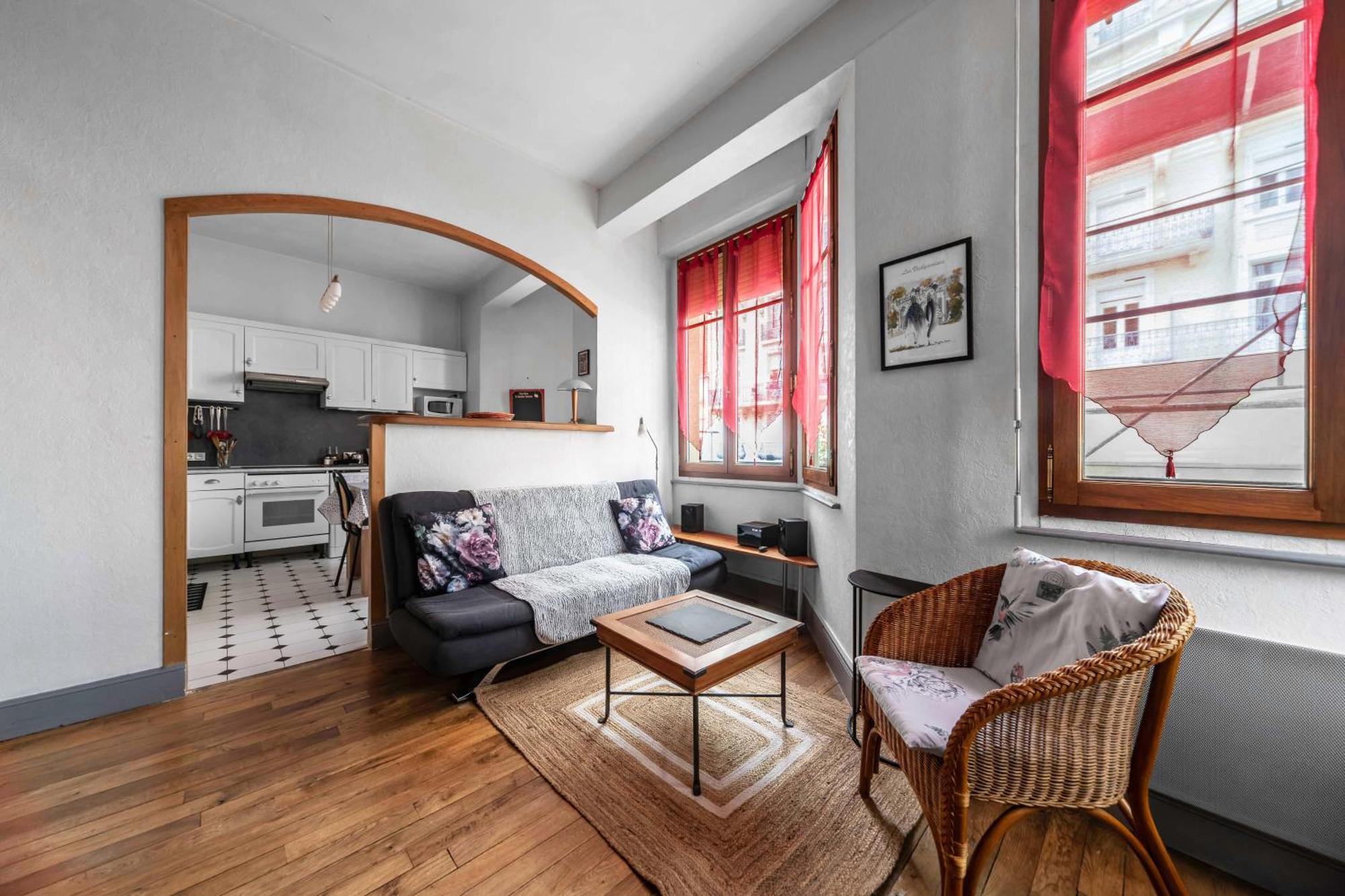 Le Lasteyras - Appartement Charmant En Centre Ville Vichy Dış mekan fotoğraf